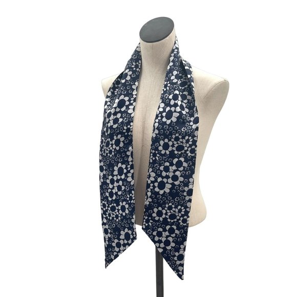 70s Flower Power Navy & White Daisy Print Accent Scarf - Picture 10 of 10